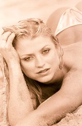 Published magazine, calendar or press feature of Fawnia (photo 33)
